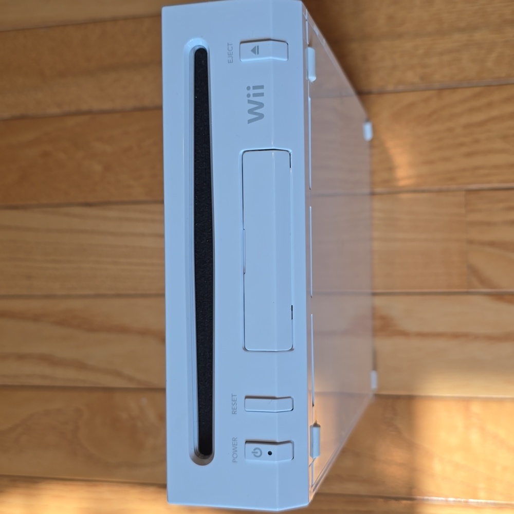 Nintendo Wii + 3 Wii Games Wii Sport Resorts, Just Dance 2014 & 2015. NO REMOTES - Picture 8 of 16
